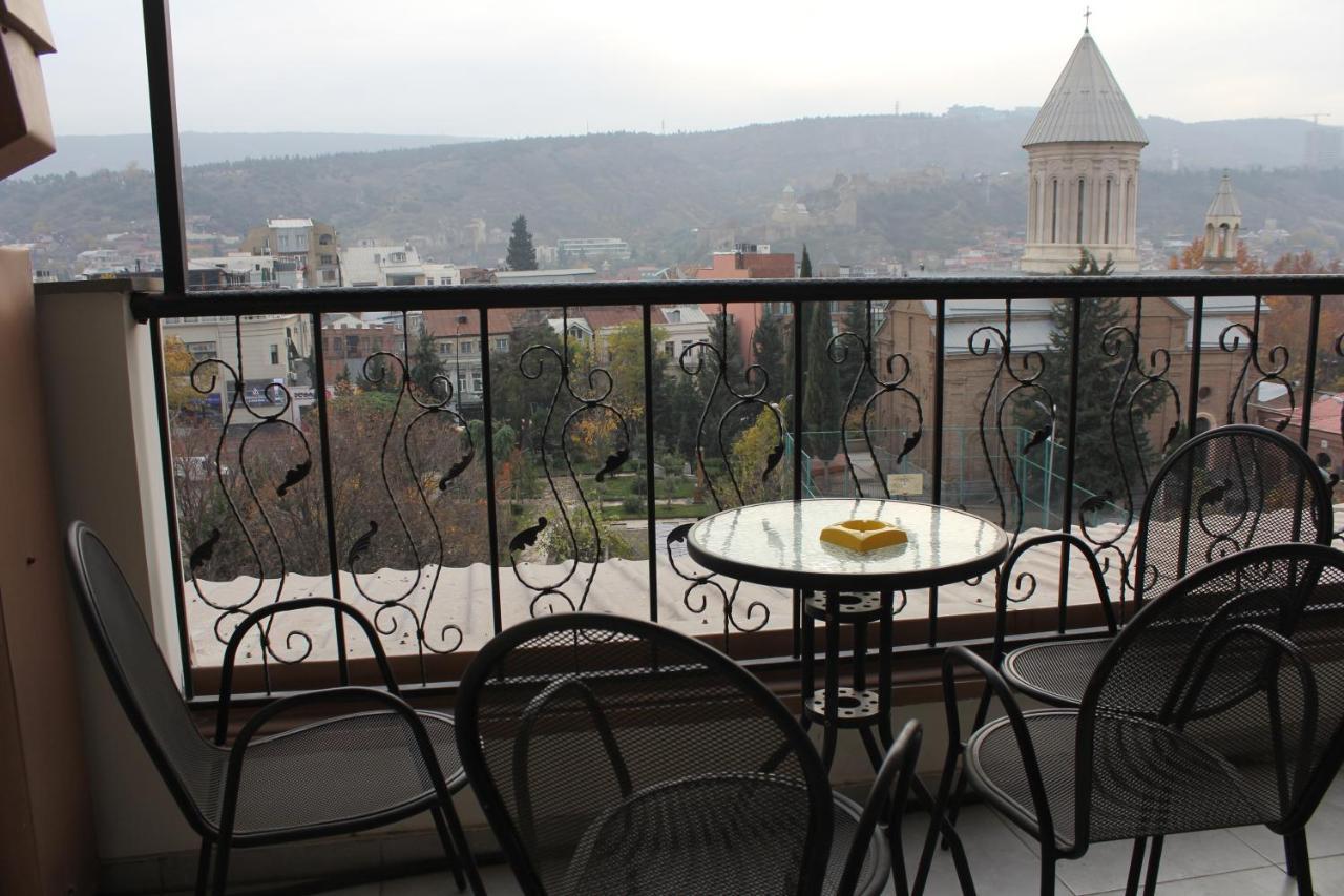 Hotel Plaza Tbilisi Exterior photo